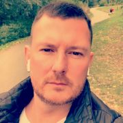 Tom_1983