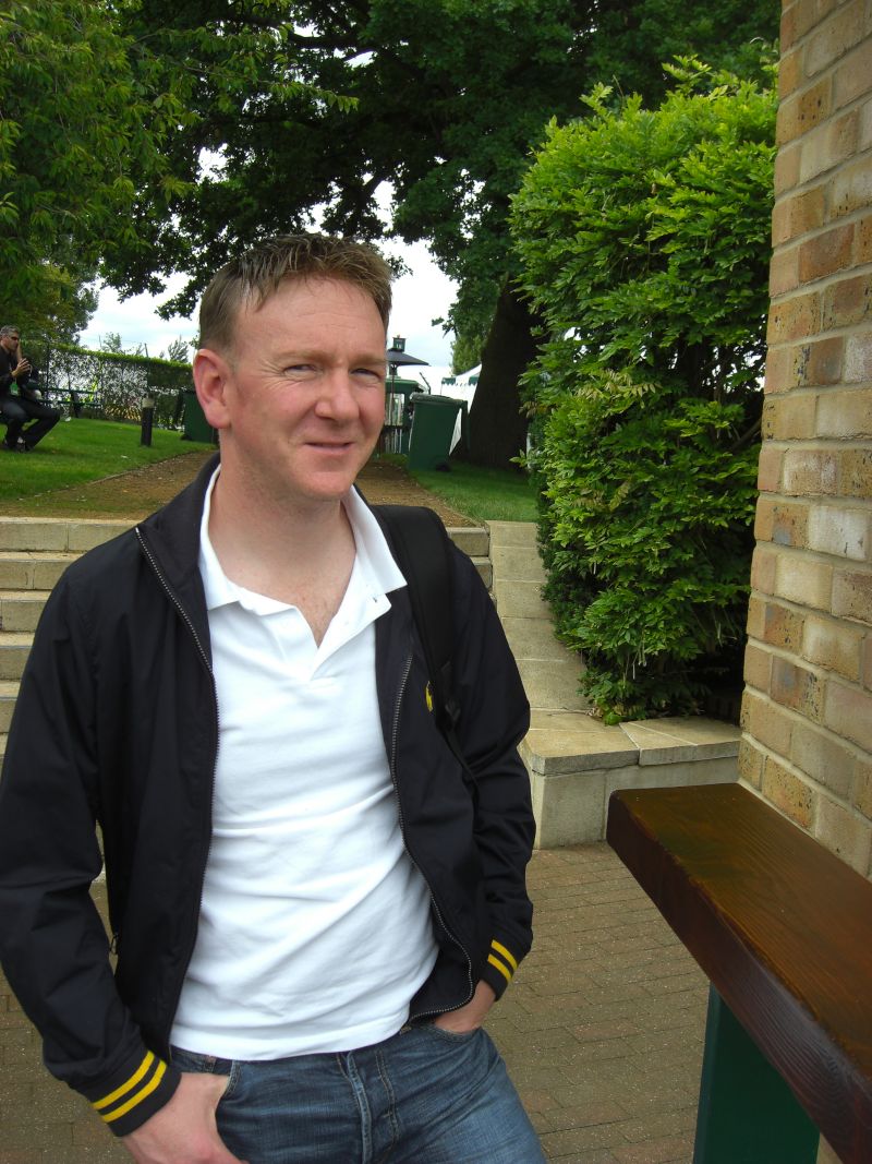 Thischarmingman_305 Thischarmingman_305